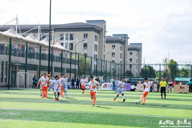 首钢三分球22投仅1中 解立彬：整个联赛都罕见